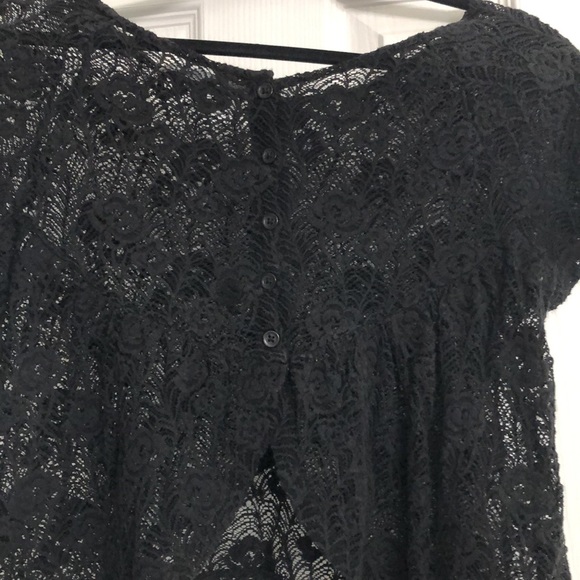 Kimchi Blue crochet lacey top - Picture 3 of 3